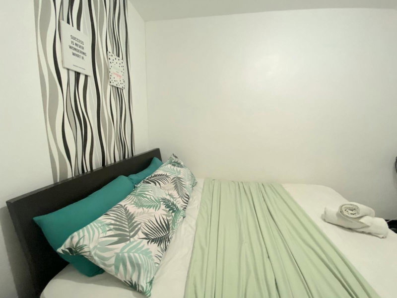 Balcony & 2BR TownHouse - near Clark Airport & Aqua Planet - TRP2, Angeles, Philippines