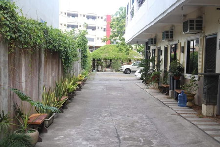 RedDoorz near Colgante Bridge Naga City, Naga, Philippines