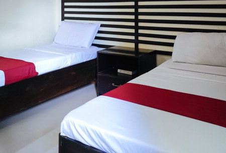 RedDoorz at Dream Haven Bed & Breakfast, Valencia, Philippines