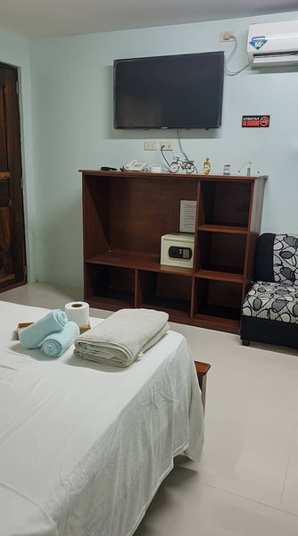 Wombats Beach Resort, Olongapo, Philippines