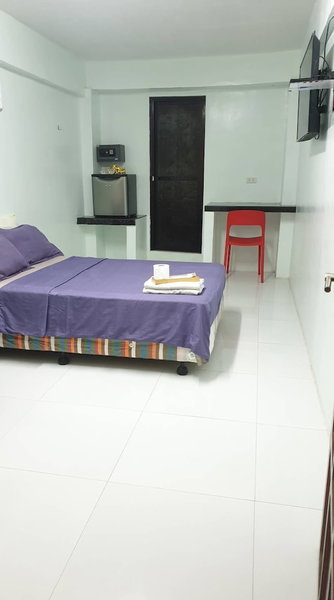 Wombats Beach Resort, Olongapo, Philippines
