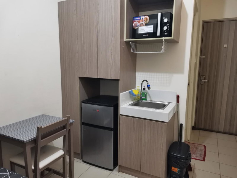Mack's Awesome Place 24 with Netflix and FastUnliwifi, Manila, Philippines