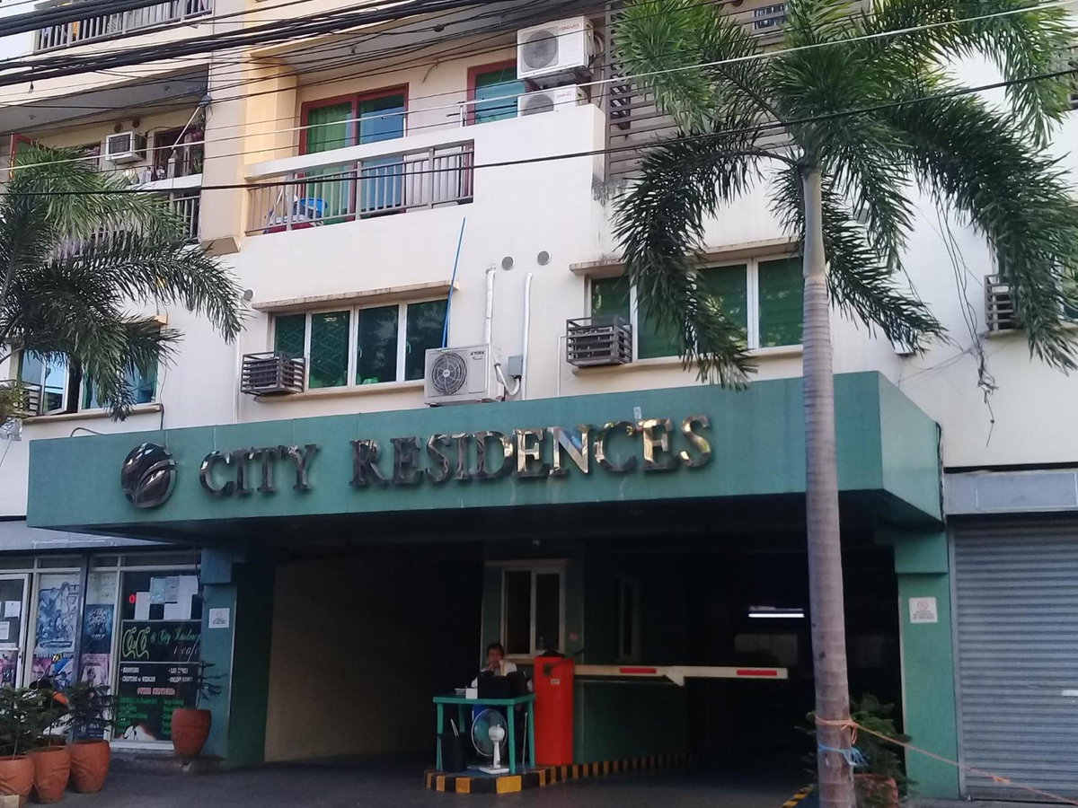 Hotel · Mmr, Manila
