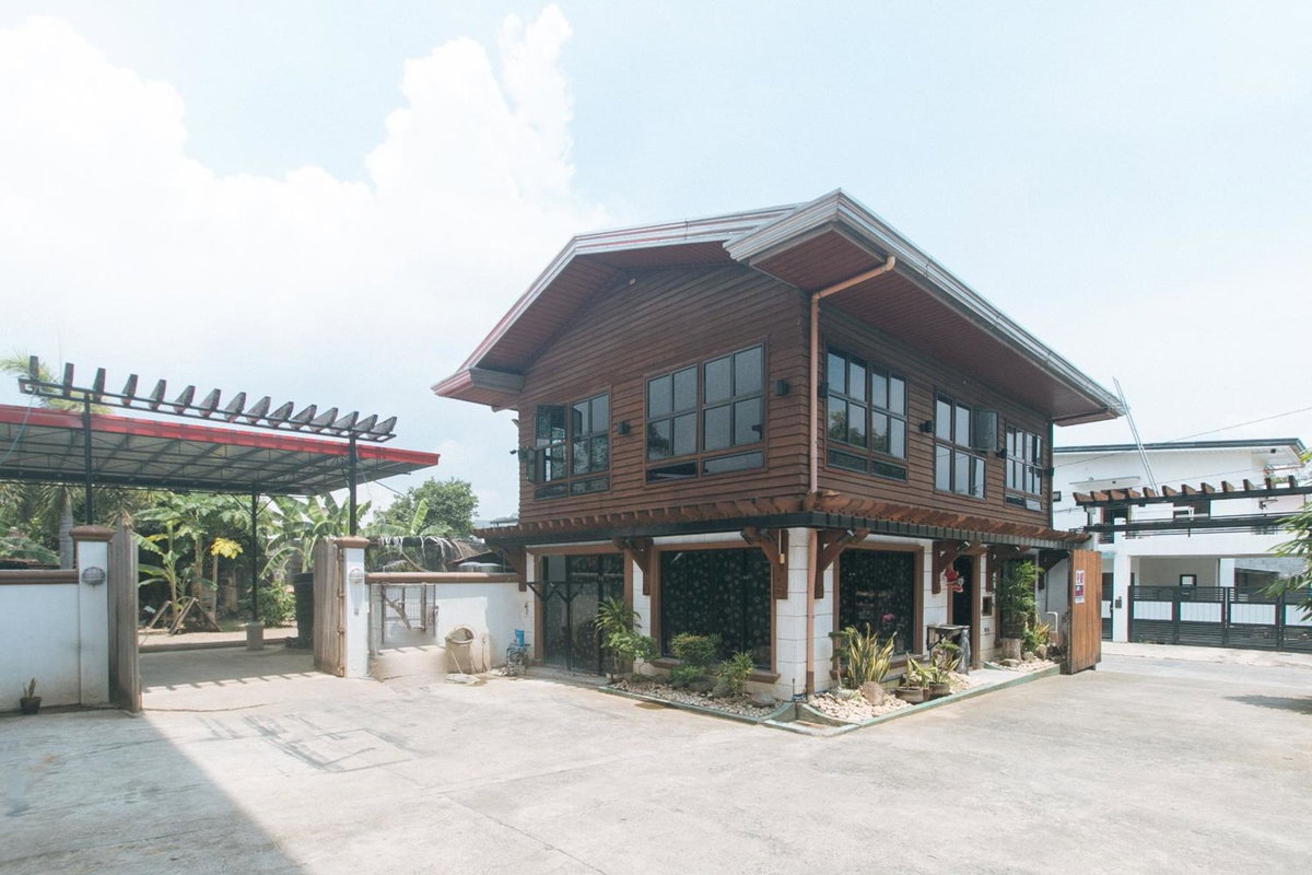 Hotel · RedDoorz at Joels Apartelle, Calaboso