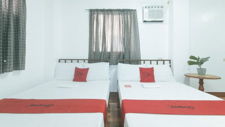 RedDoorz at Joels Apartelle, Calaboso, Philippines