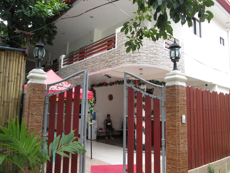 AJ Travellers Inn Annex, Boracay Island, Philippines