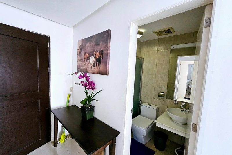 Birchtower by Jeizel Manila City, Manila, Philippines