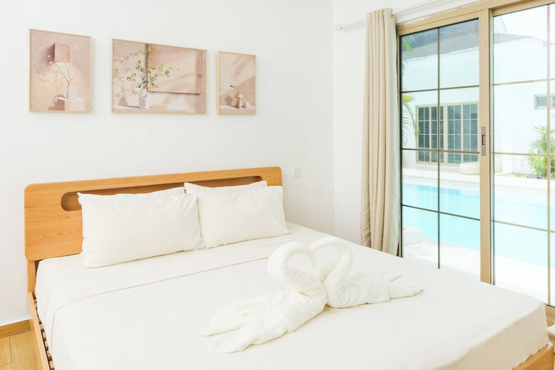 Seapearl of Alona, Panglao, Philippines