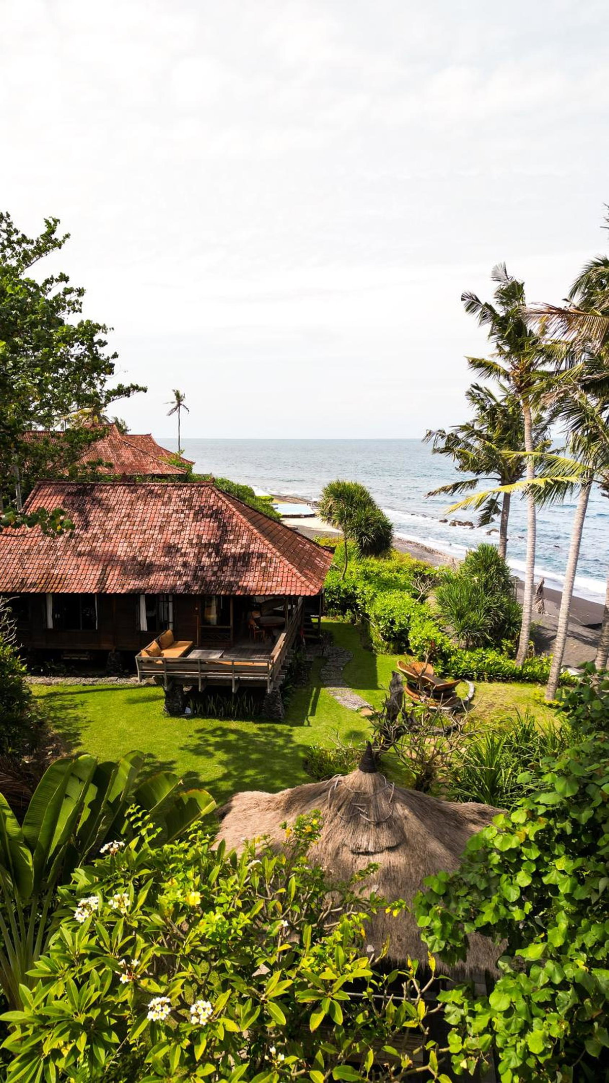 Secret Moon Beach House, Индонезия