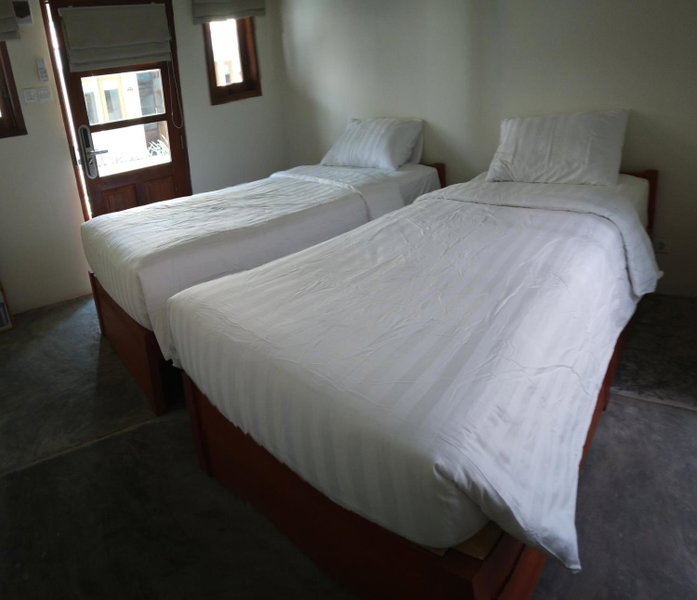 Roots Hotel Trawangan, Pawenang, Indonesia