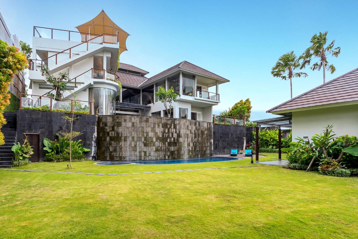 Villa Lacella, Indonesia
