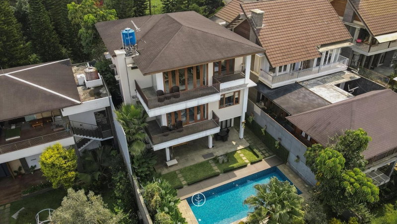 Morning Glory Mountain View Villa 4 Bedrooms With a Private Heated Swimming Pool, Bandung, Indonesia