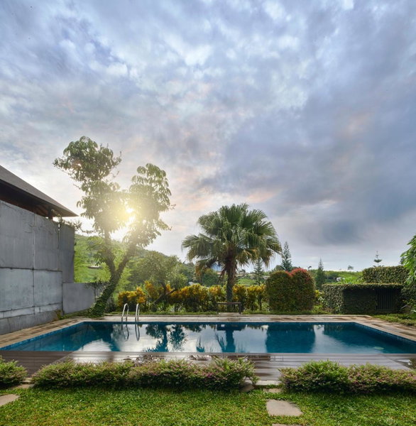 Morning Glory Mountain View Villa 4 Bedrooms With a Private Heated Swimming Pool, Bandung, Indonesia