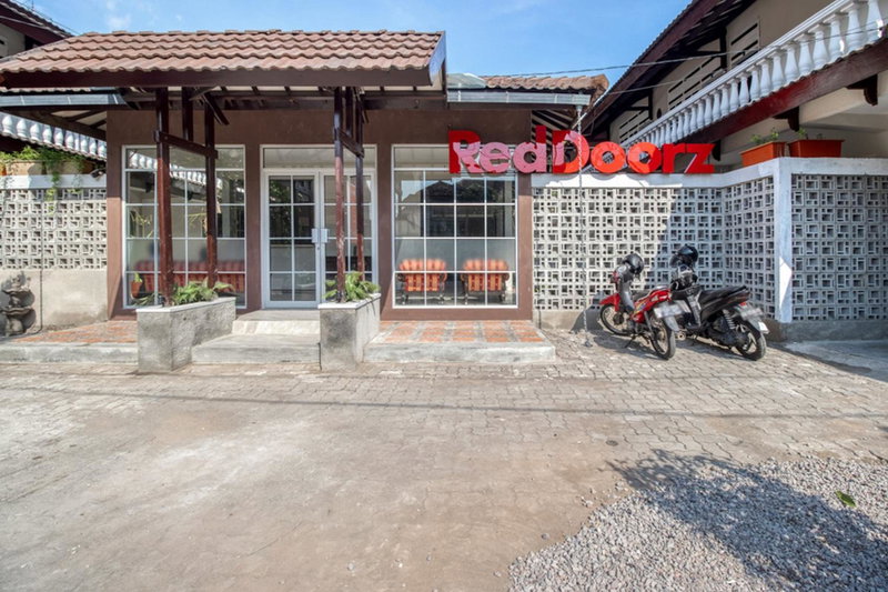 RedDoorz near Malioboro Tugu Station Jogja 2, Yogyakarta, Indonesia