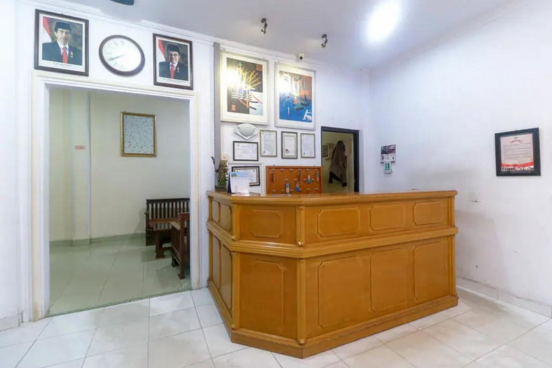 RedDoorz Plus near WTC Batanghari Mall, Tanjungjohor, Indonesia