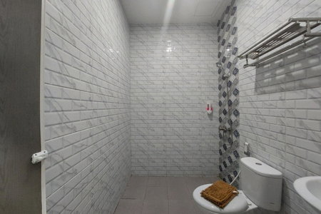 Qinara Inn, Pulauberayan Dadap, Indonesia