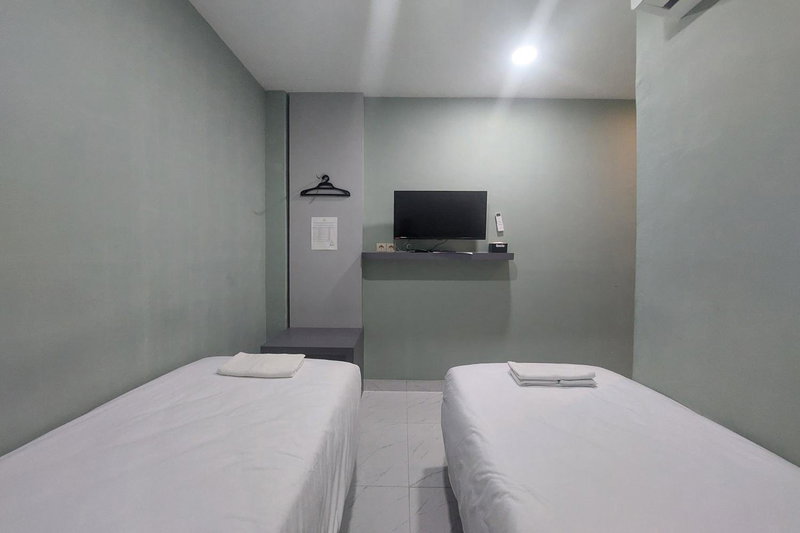 Qinara Inn, Pulauberayan Dadap, Indonesia