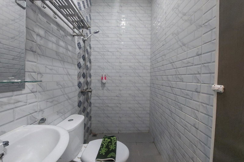 Qinara Inn, Pulauberayan Dadap, Indonesia