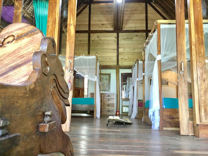 Villa Monyet Java, Batukaras, Indonesia
