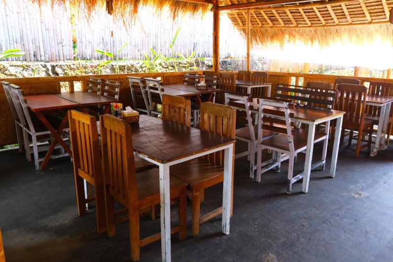 Waroeng Senaru, Senaru, Indonesia