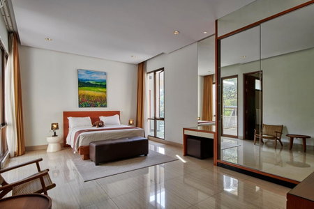 Jasmine Cozy Villa 3 Bedrooms With a Private Heated Swimming Pool and a Billiard Table, Bandung, Indonesia
