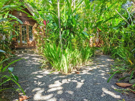 Coconut Tree Cottages, Batukaras, Indonesia