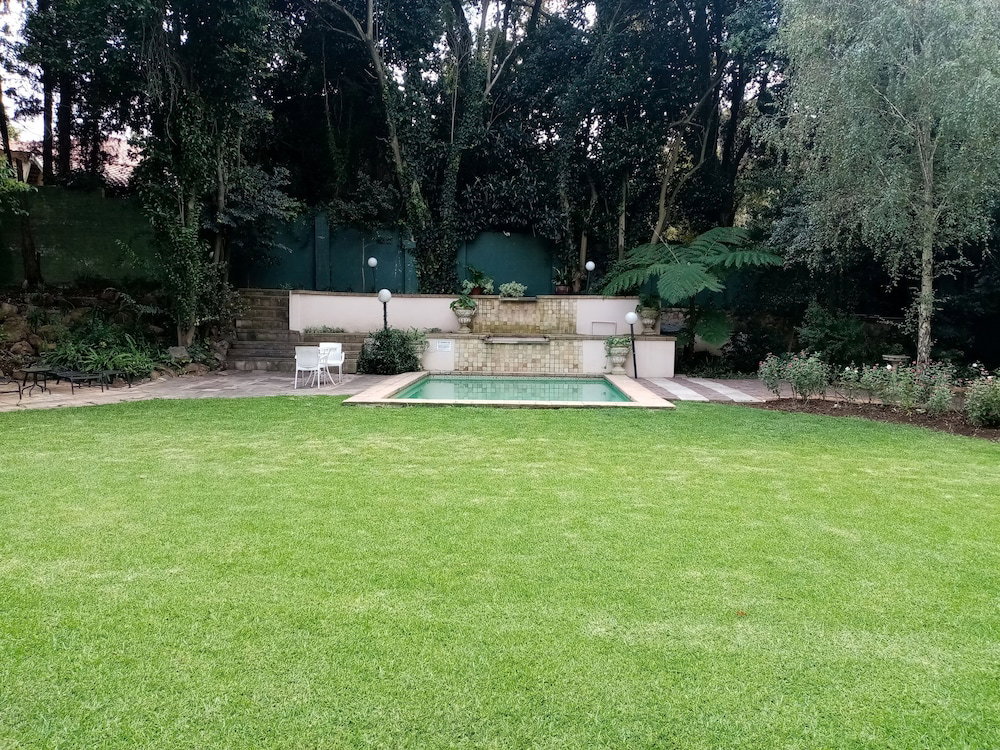 NO66 Sandton Lodge, South Africa