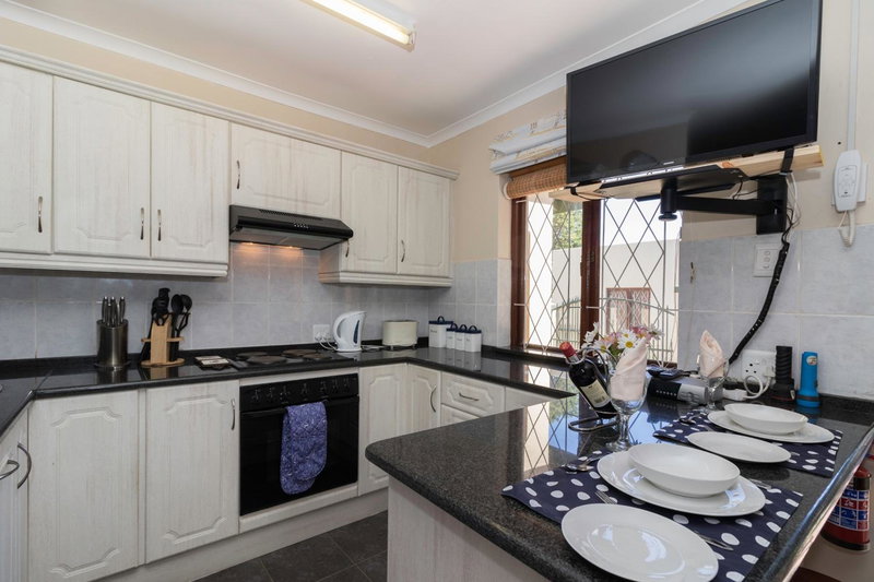 Dunwerkin Bachelor Flat, Kenton on Sea, South Africa