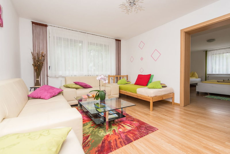 Zimmer Ferienwohnung Yassi, Spielberg, Austria