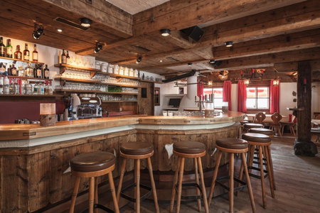Hotel Garni Hubertushof, Fiss, Austria