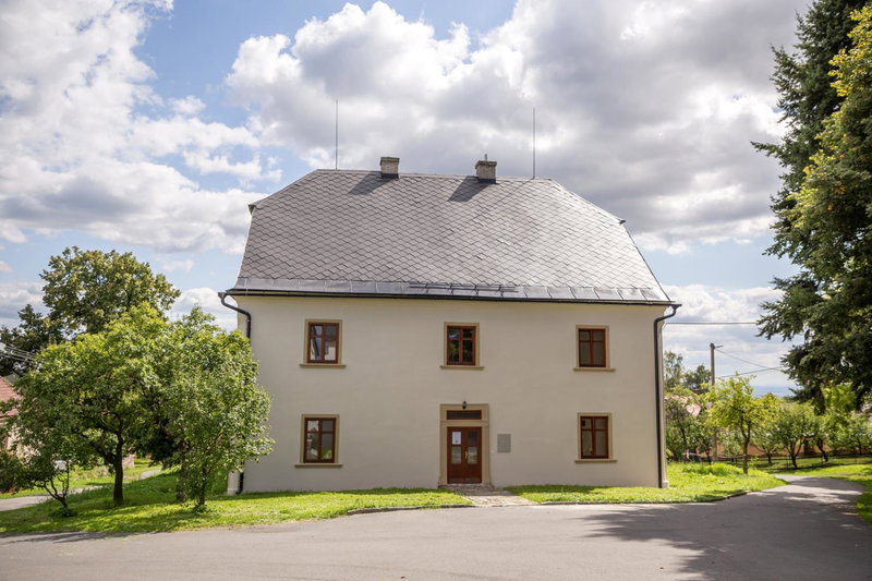 Penzion U Křížové Cesty, Tvrdkov, Czechia