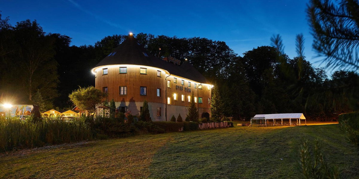 Hotel · Rybí Dům, Chotěbuz