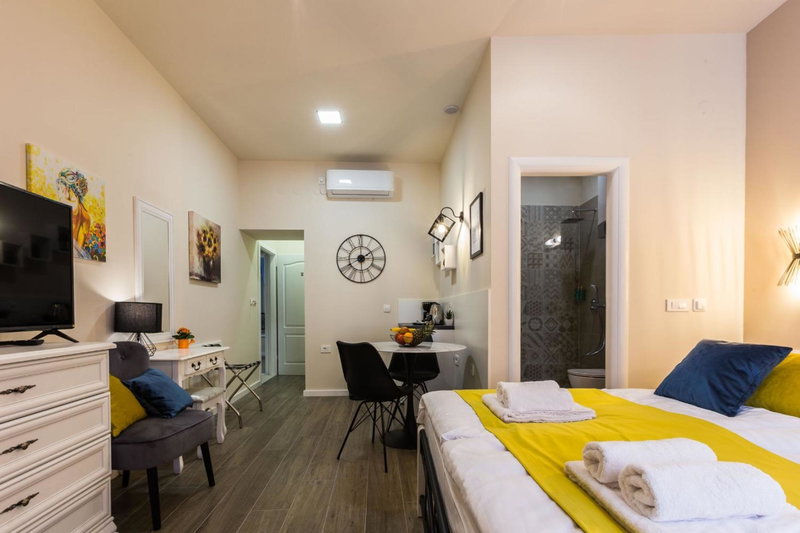 Angie Central Rooms, Zadar, Croatia