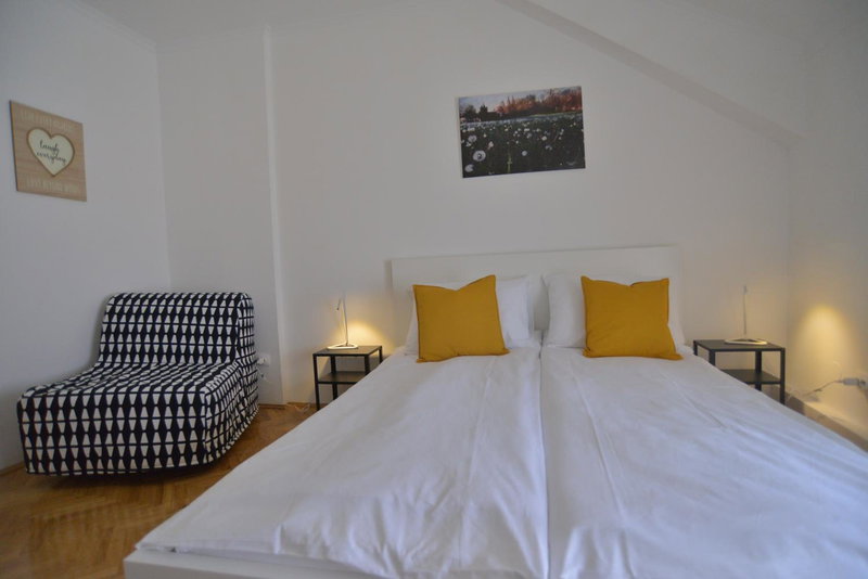 Apartman LENA, Ðakovo, Croatia