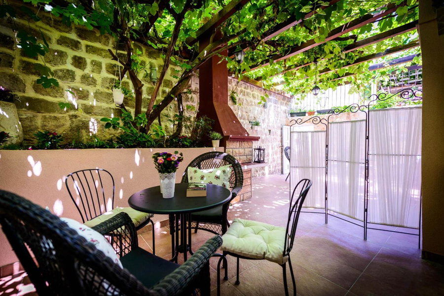 Leona Apartments, Dubrovnik, Croatia