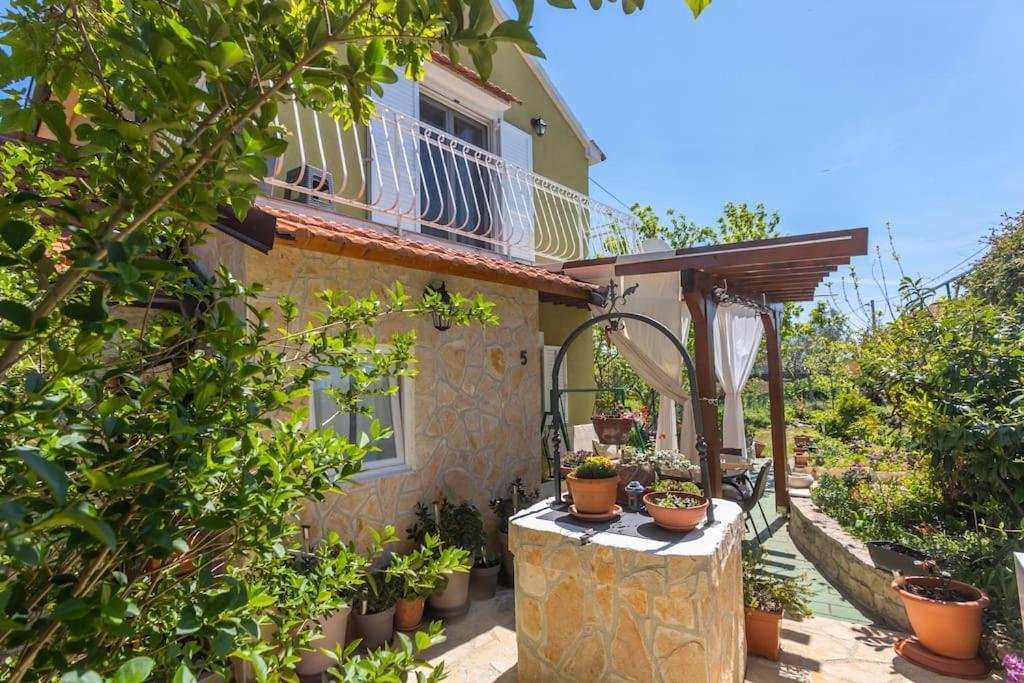 Hotel · Peaceful house in nature nearby National Park Krka, Brištane