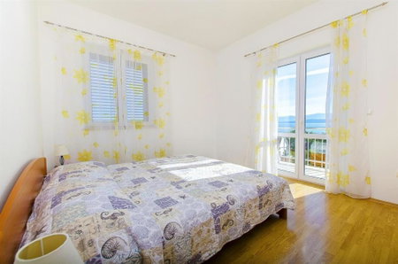 Apartment Niko, Bol, Croatia