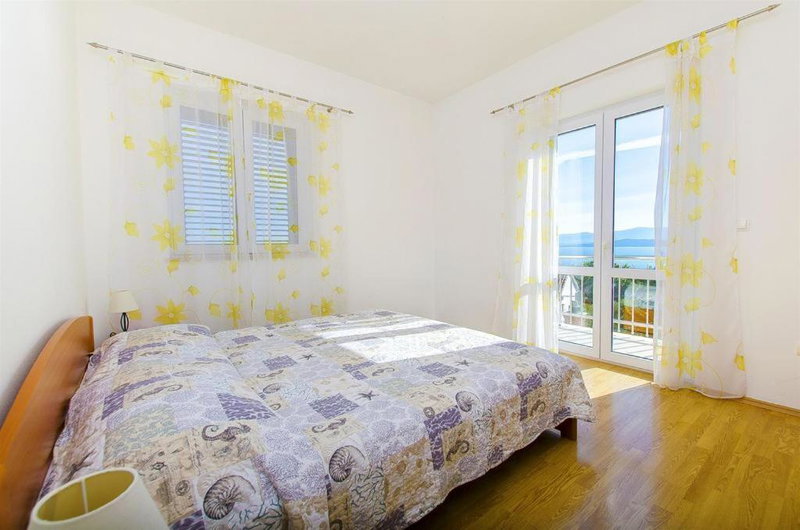 Apartment Niko, Bol, Croatia