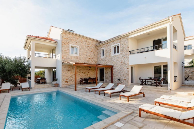 Olive Tree Apartments, Vodice, Croatia
