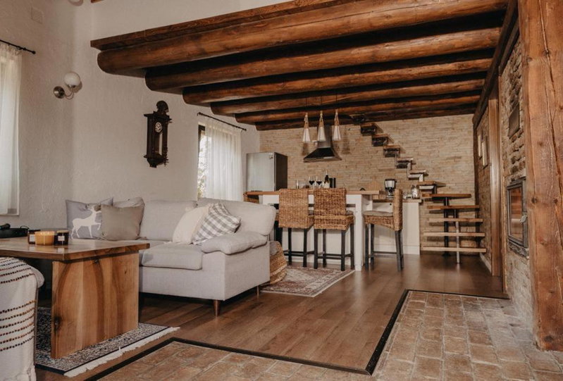 Honey home, Bistriţa, Romania