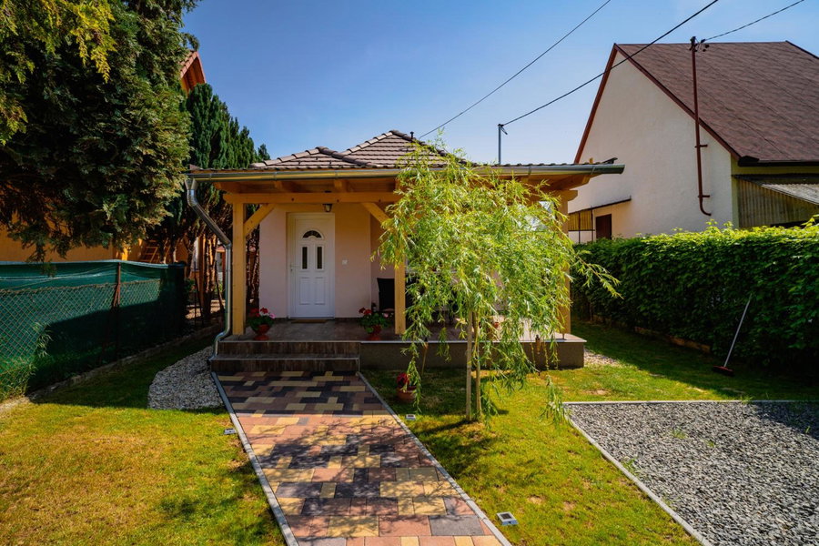 Pipacs Apartmanház, Harkány, Hungary