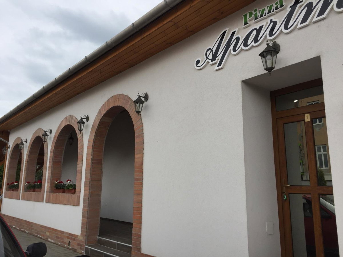 Hotel · Pizza Tábor Apartman, Miskolc