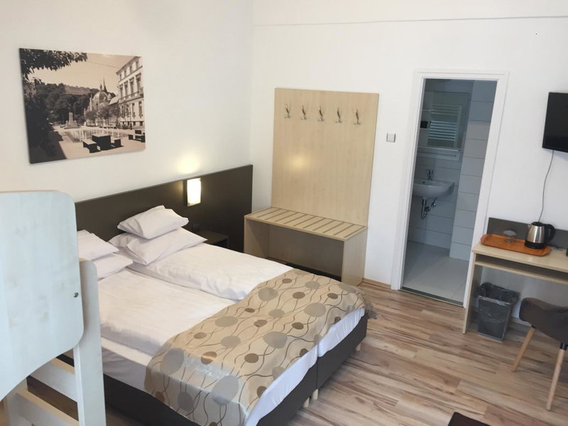 Pizza Tábor Apartman, Miskolc, Hungary