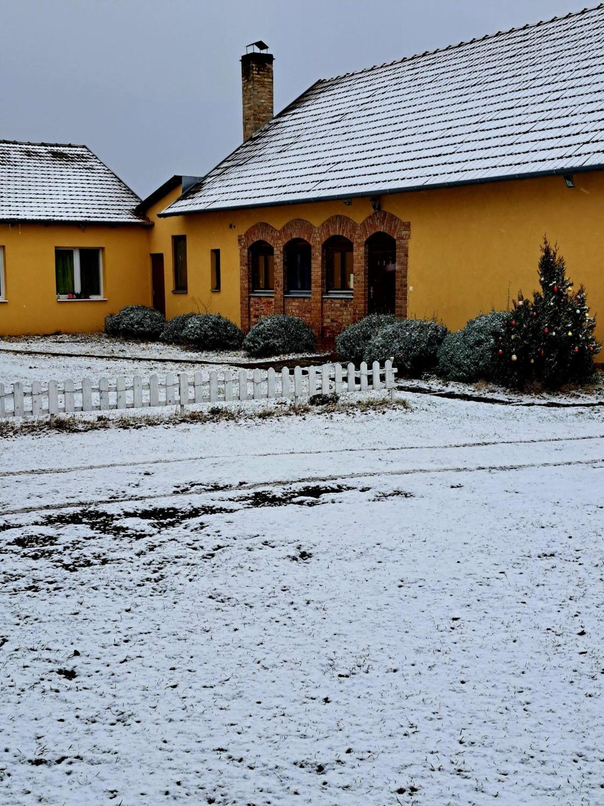 Csodarét Kúria, Hungary