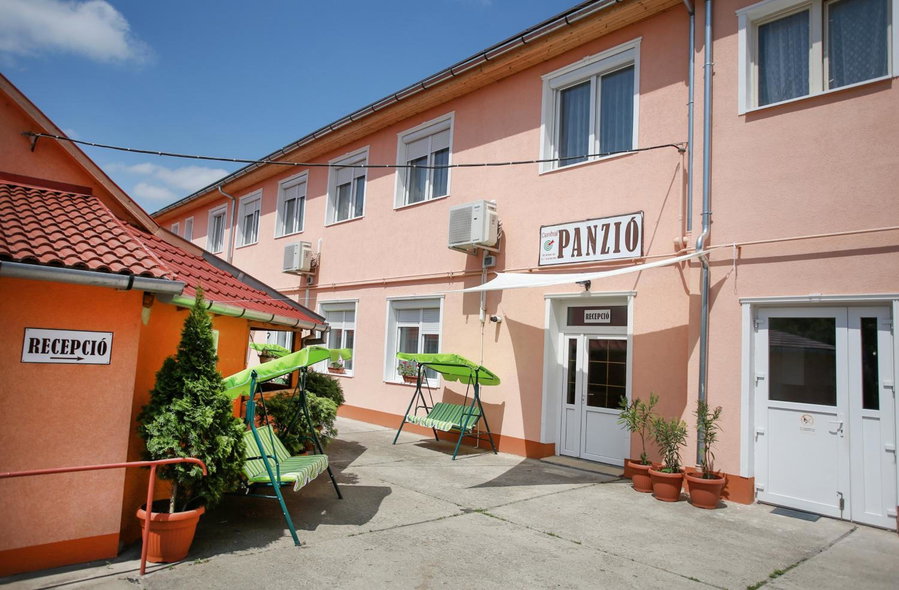 Centrál Panzió, Szentes, Hungary