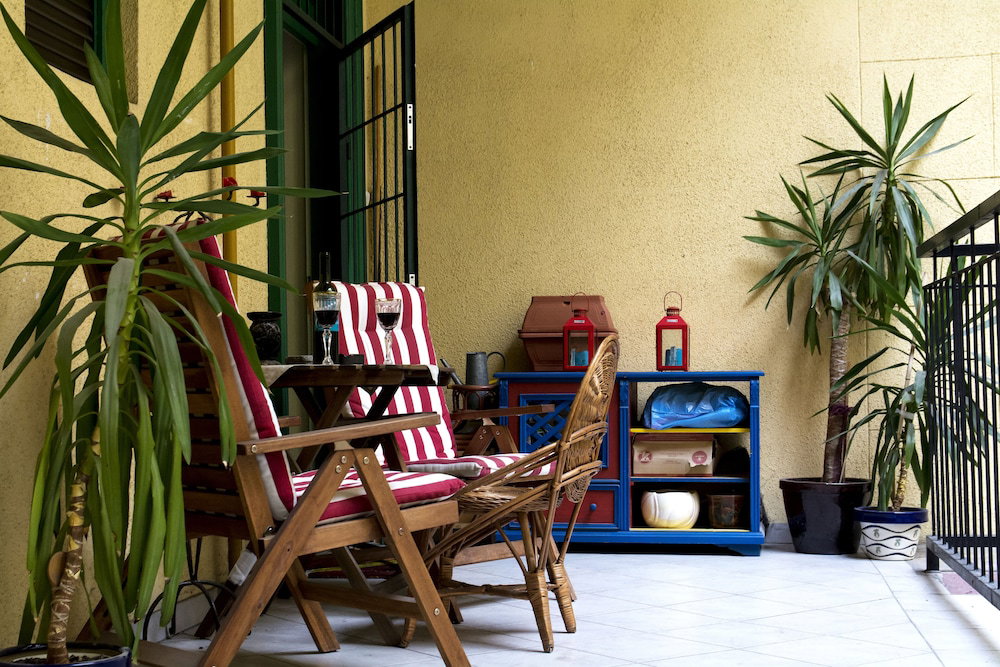 Stunning 2 Double Bedroom Apartment In The Centre Of Budapest, Hungary