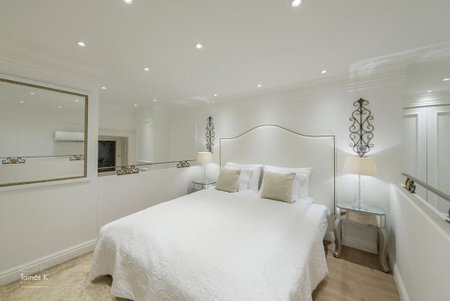 BpR The Golden Astoria with Balcony and A/C, Budapest, Hungary