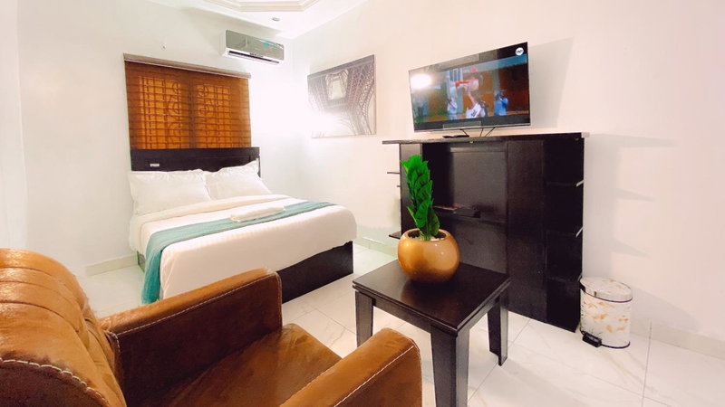 Royal Court Lounge & Boutique Hotel, Port Harcourt, Nigeria