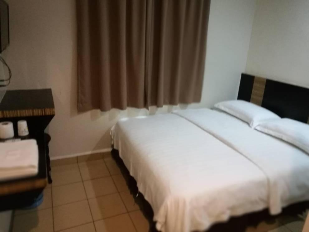 Hotel · Hotel Traveller, Kota Kinabalu