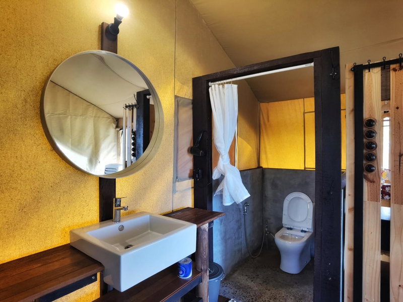 Ara Dinawan Island Resort, Papar, Malaysia